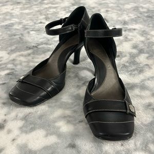 Gianni Bini Black Mary Jane Style Heels Size 6